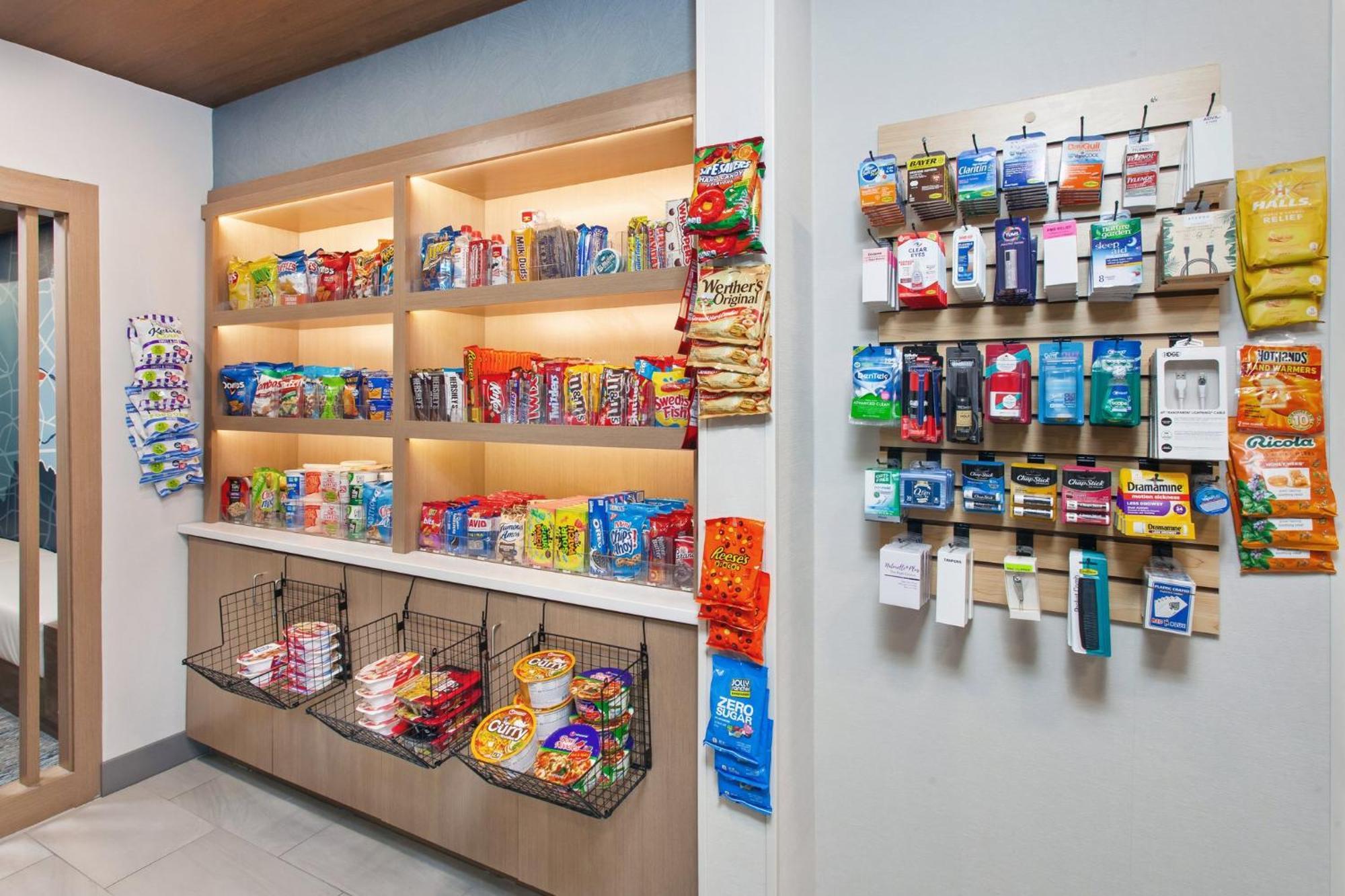 Holiday Inn Express Cleveland Airport - Brook Park By Ihg Exteriör bild