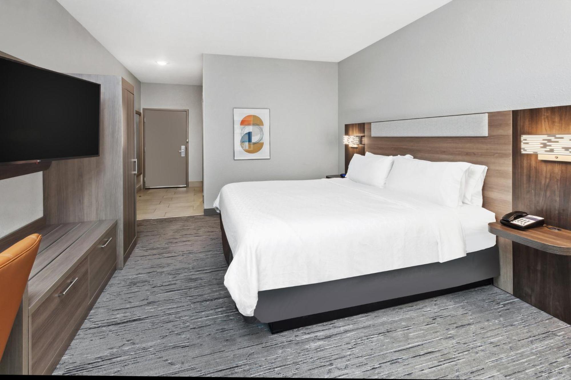 Holiday Inn Express Cleveland Airport - Brook Park By Ihg Exteriör bild