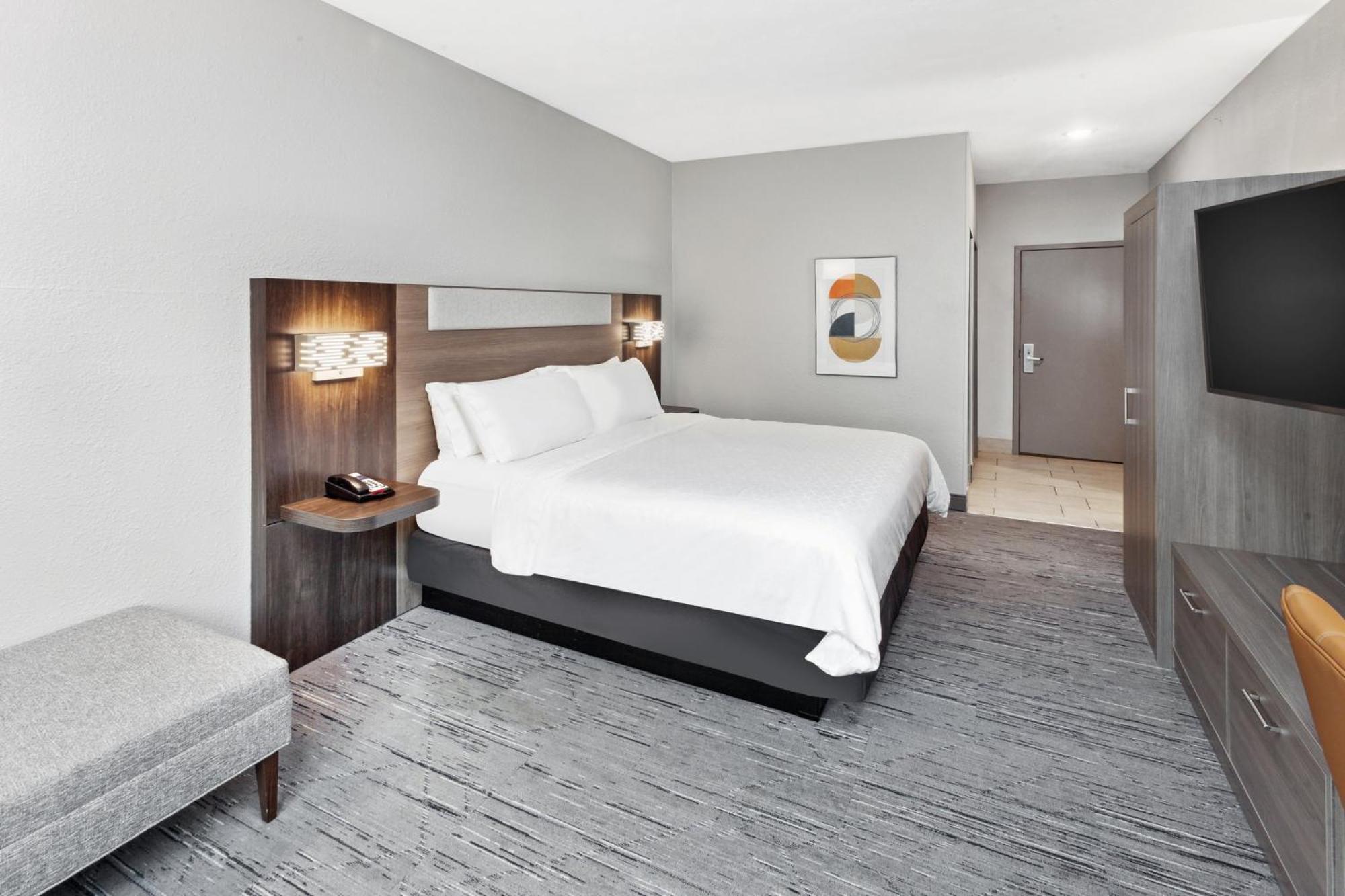 Holiday Inn Express Cleveland Airport - Brook Park By Ihg Exteriör bild
