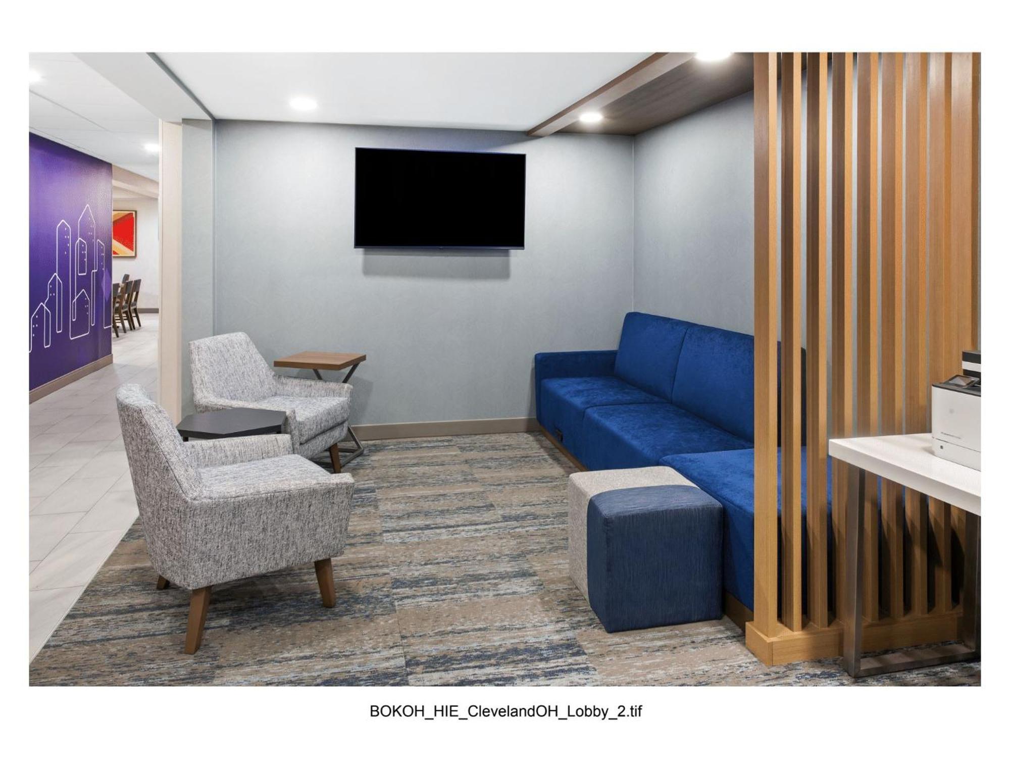 Holiday Inn Express Cleveland Airport - Brook Park By Ihg Exteriör bild