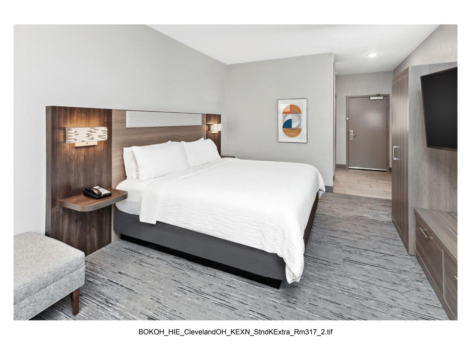 Holiday Inn Express Cleveland Airport - Brook Park By Ihg Exteriör bild