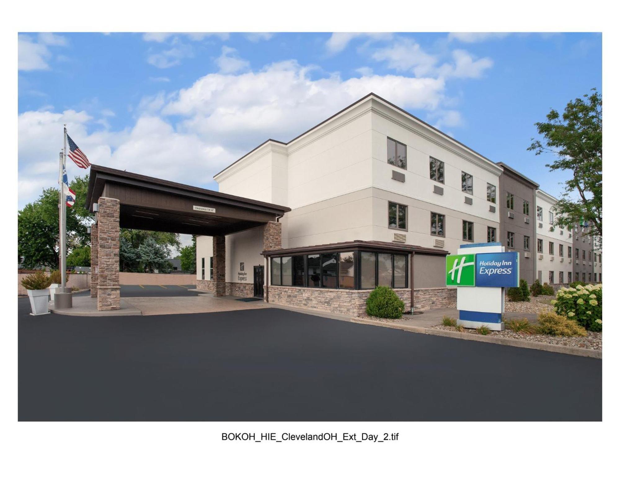 Holiday Inn Express Cleveland Airport - Brook Park By Ihg Exteriör bild