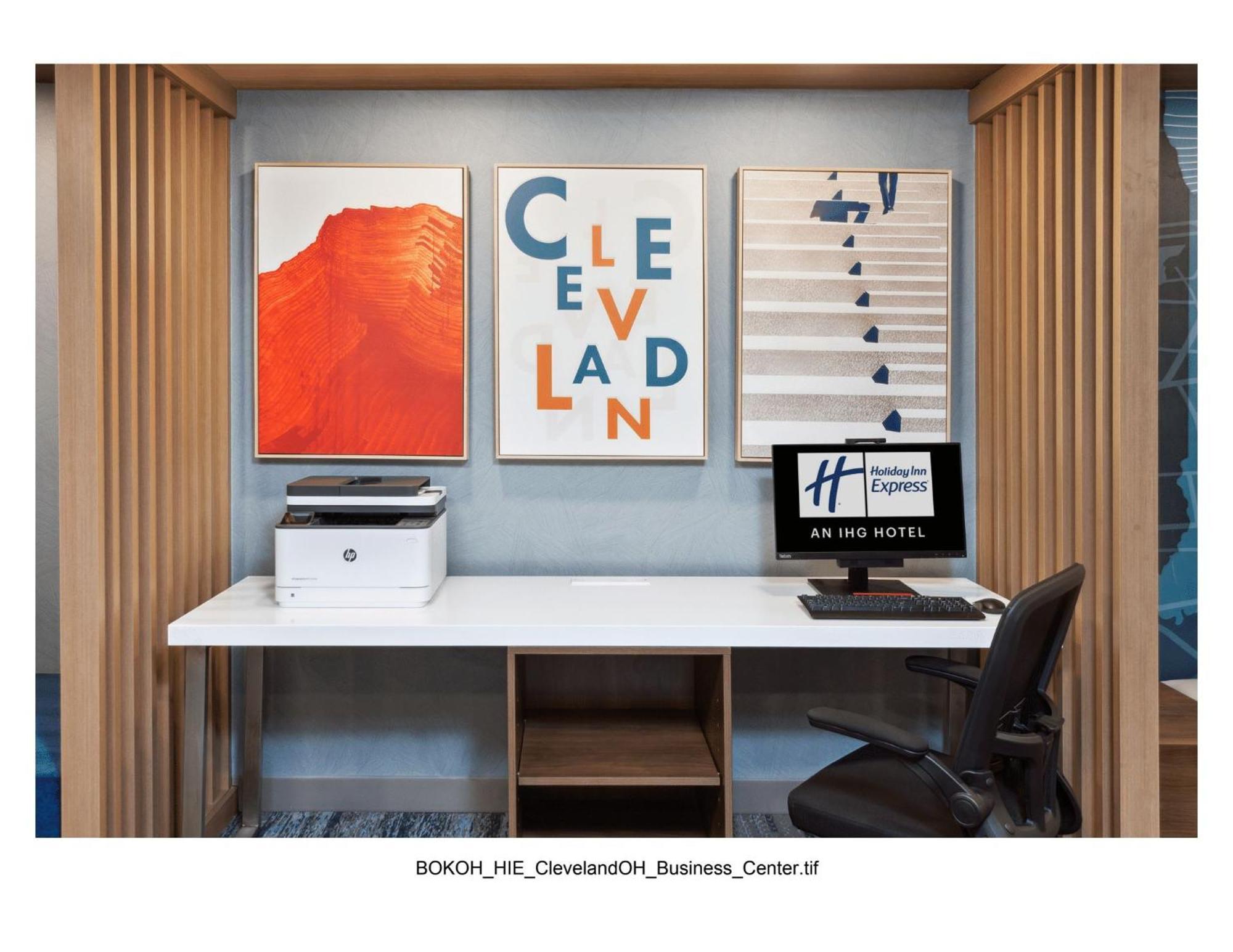 Holiday Inn Express Cleveland Airport - Brook Park By Ihg Exteriör bild